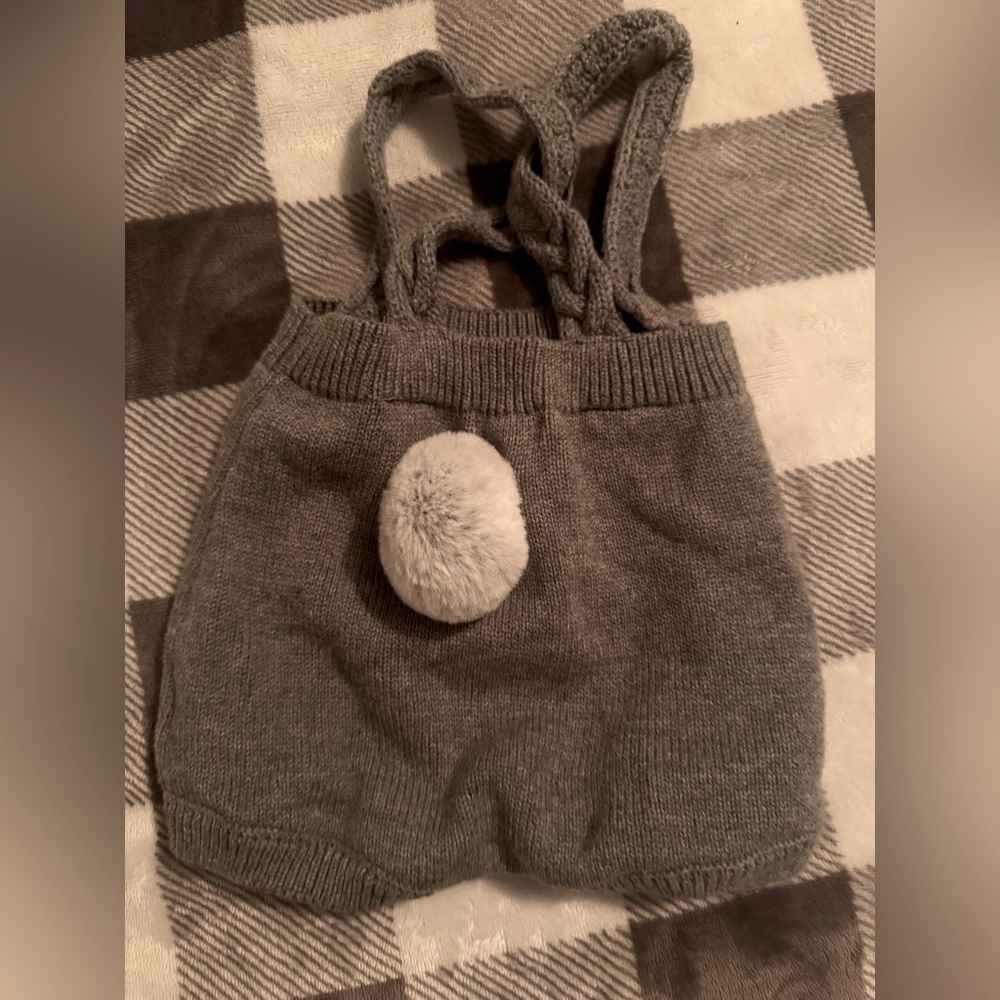 Bunny romper for unisex